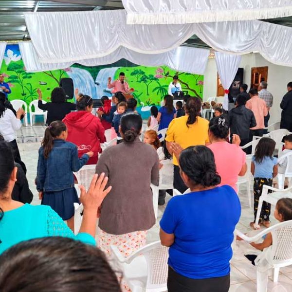 Iglesia-manantial-de-agua-viva_5