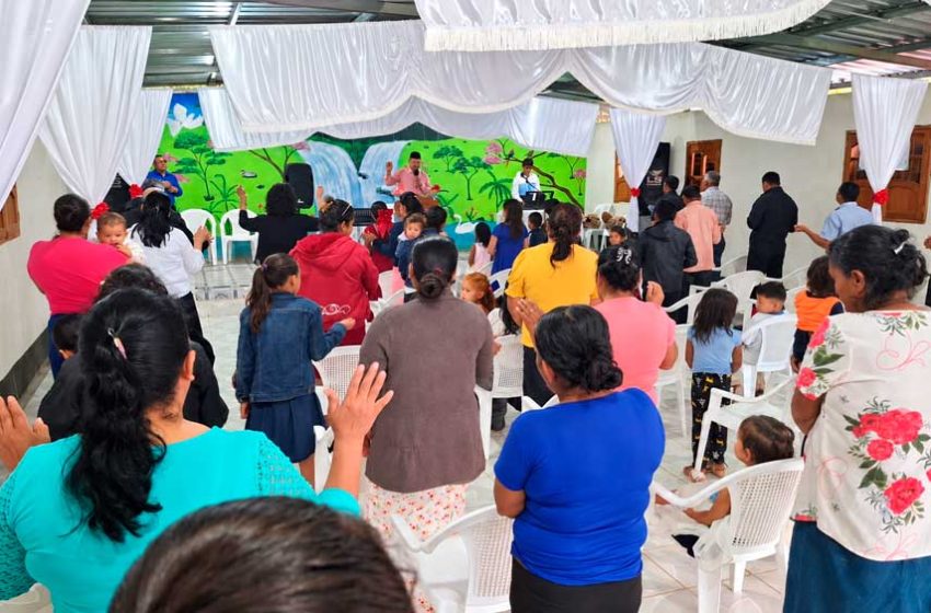 Iglesia-manantial-de-agua-viva_5